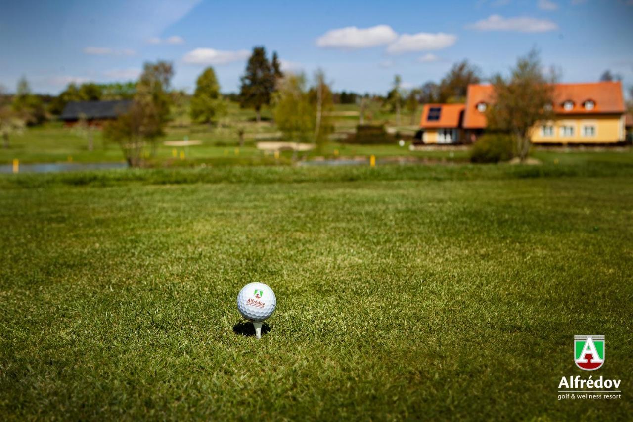 Golf&Wellness Resort Alfrédov Zewnętrze zdjęcie